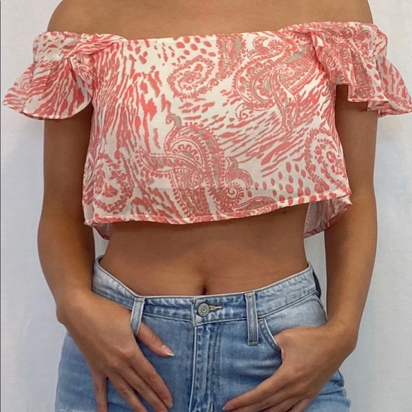 Cute Top - Picture 1 of 1
